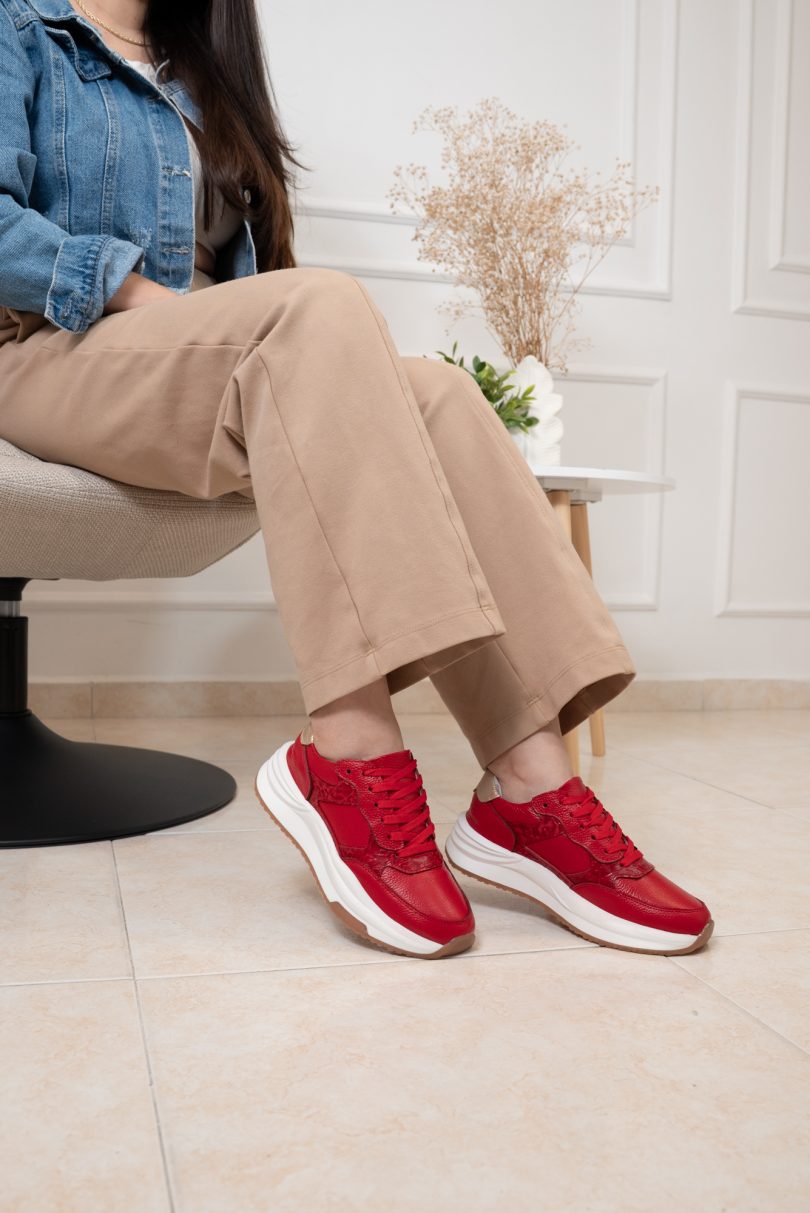 NAURA RED